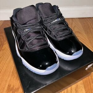 Jordan 11 retro low